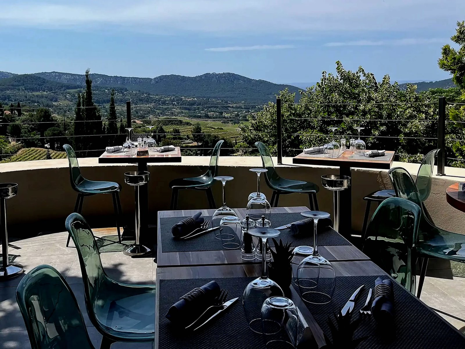 Restaurant avec Vue sur la Baie de Bandol